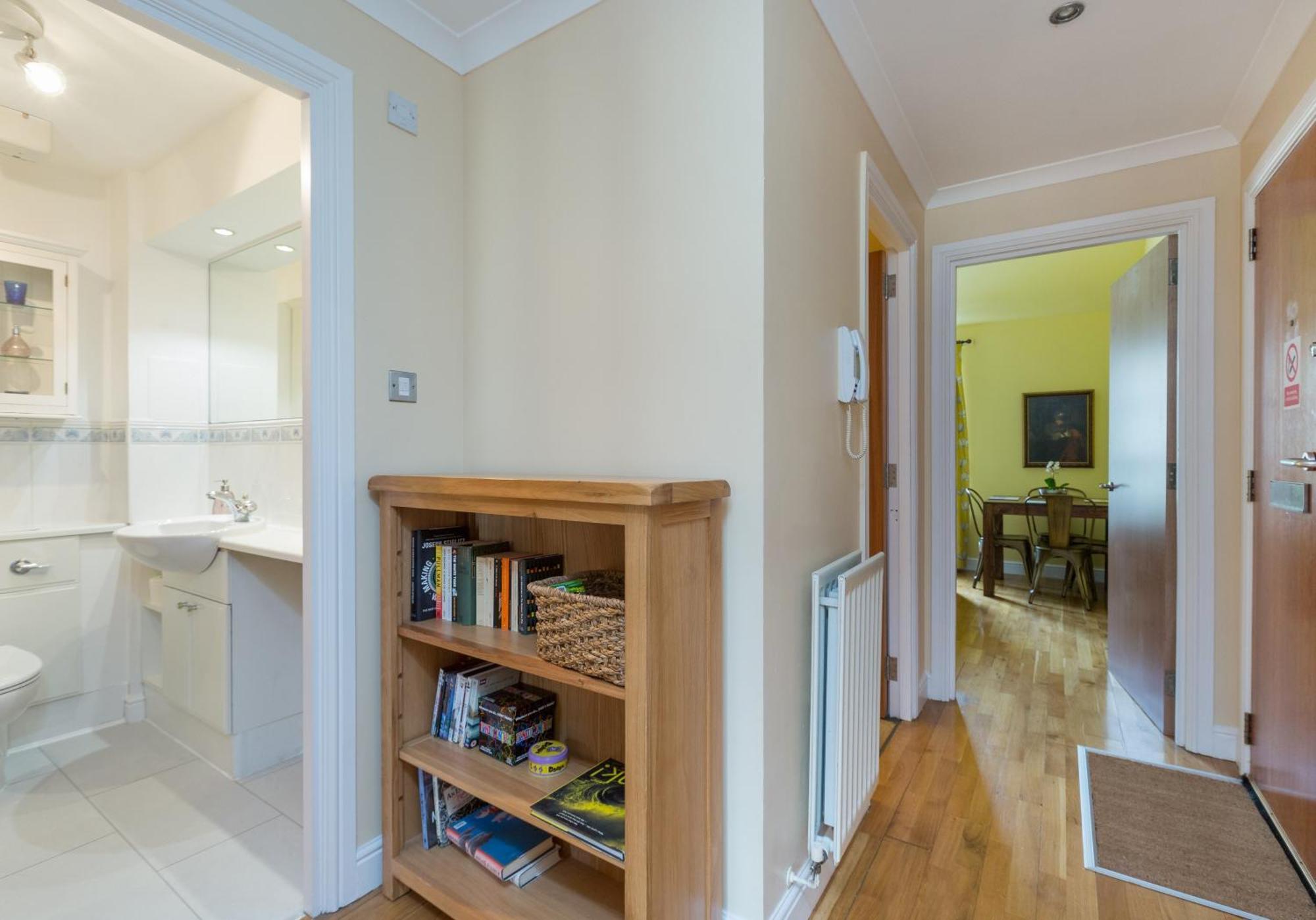Old Tolbooth Wynd - 393 Apartment Edinburgh Bagian luar foto