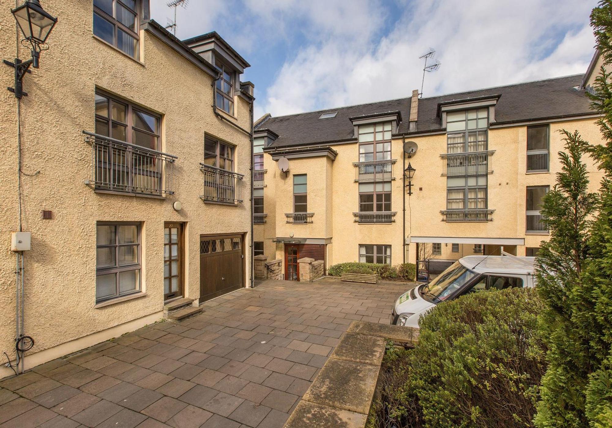 Old Tolbooth Wynd - 393 Apartment Edinburgh Bagian luar foto